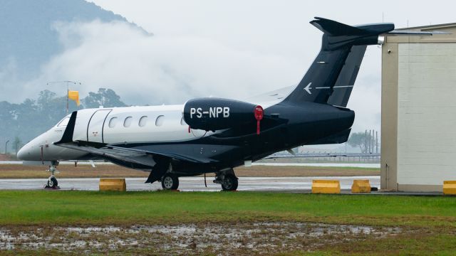 Embraer Phenom 300 (PS-NPB)