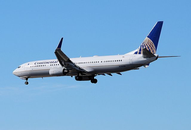 Boeing 737-900 (N78438) - photo Continental Airlines Boeing 737-96N/ER N78438 cn 33533  Las Vegas - McCarran International (LAS / KLAS) USA - Nevada, 9-28-2010 Photo: TDelCoro