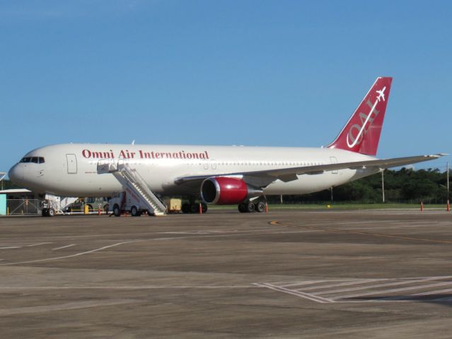 BOEING 767-300 (N378AX)