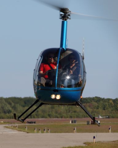 Robinson R-22 (N721RJ) - Helicopter training with York County Helicopters in a R22 BETA at SANFORD SEACOAST RGNL AIRPORT (SANFORD, ME) SFM