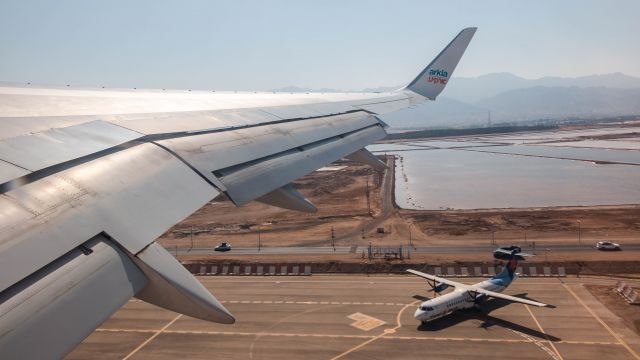 BOEING 757-300 (4X-BAU)