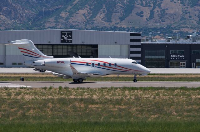 Canadair Challenger 350 (N2HL) - Lined up on Runway 13 for Departure. br /First photo of N2HL on FlightAware! br /Best viewed in full!