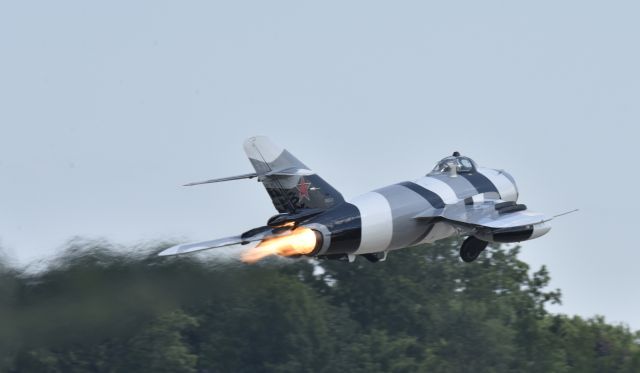 MIKOYAN MiG-17 (N6953X) - Airventure 2017