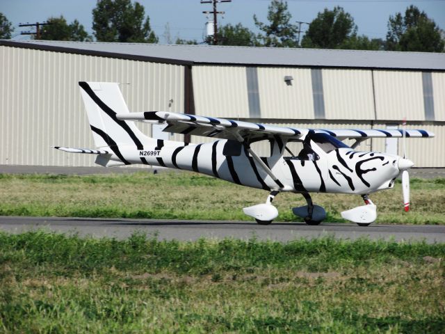 N2699T — - Taxiing at Fullerton