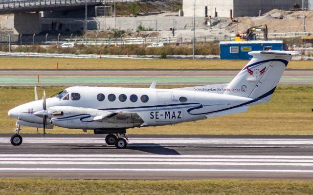 Beechcraft Super King Air 200 (SE-MAZ)