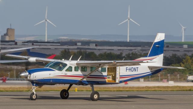 Cessna Caravan (F-HDNT)