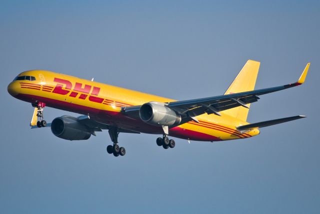 Boeing 757-200 (OE-LNQ)