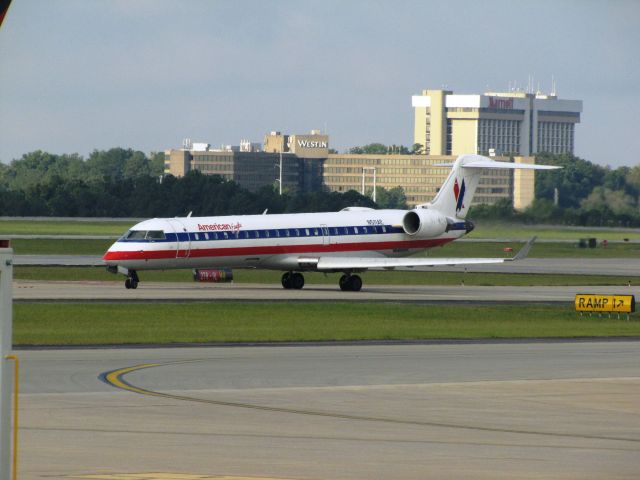 Canadair Regional Jet CRJ-700 (N511AE)
