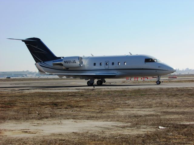 Canadair Challenger (N601JG) - Taxiing at Long Beach