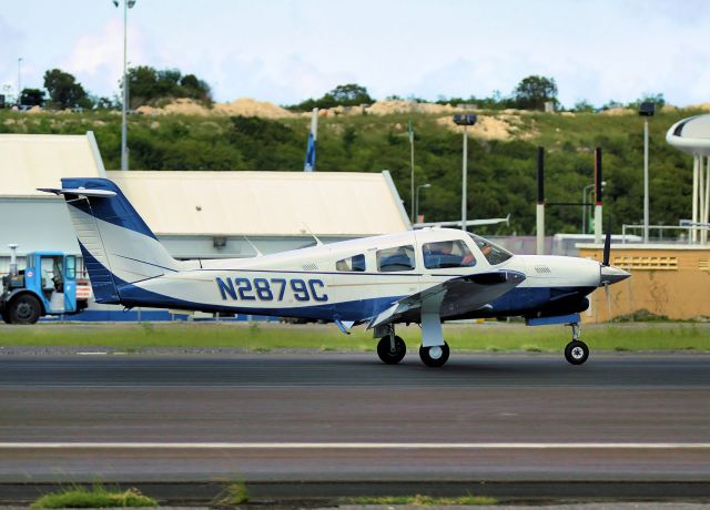Piper Cherokee (N2879C)