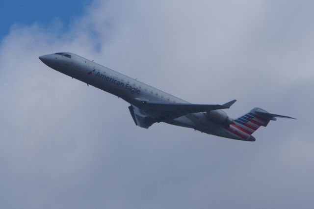 Canadair Regional Jet CRJ-200 (N519AE)