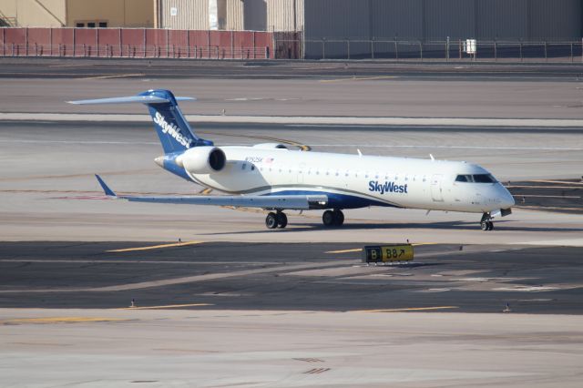 Canadair Regional Jet CRJ-700 (N752SK)