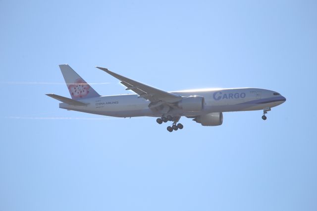 BOEING 777-200LR (B-18771)