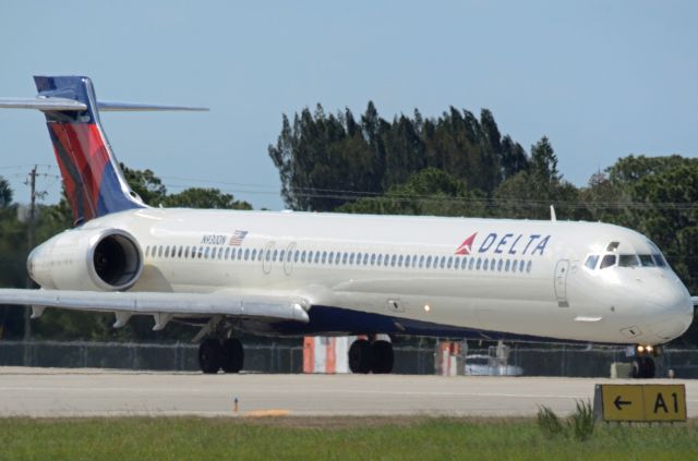 McDonnell Douglas MD-90 (N930DN) - Imaged on 6/18/12