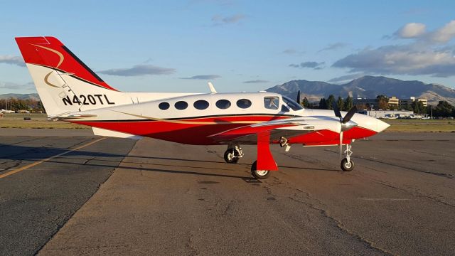 Cessna 421 (N420TL)