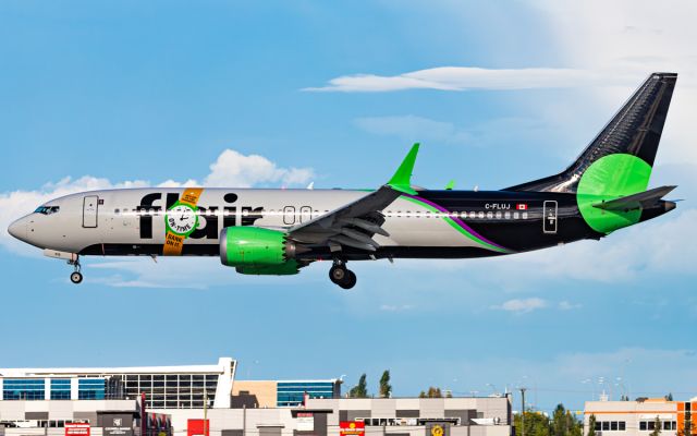 Boeing 737 MAX 8 (C-FLUJ)