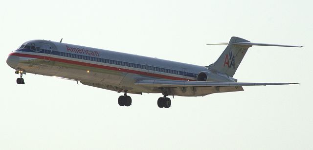 McDonnell Douglas MD-83 (N9618A)