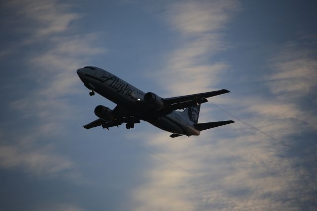 BOEING 737-400 (N797AS)