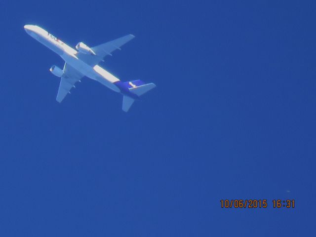 Boeing 757-200 (N785FD)