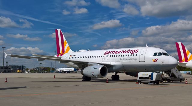 Airbus A319 (D-AGMV)
