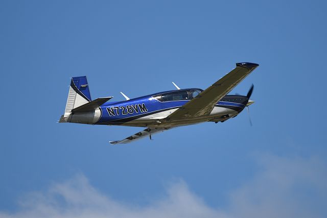 Mooney M-20 Turbo (N728VM) - 5-L departure 08-20-24. "Flying with Jesus" license plate in the cabin window if you zoom in on it.