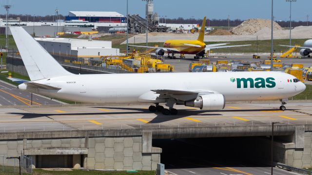 BOEING 767-300 (N363CM) - Came in on 18C from Mexico City headed to DHL