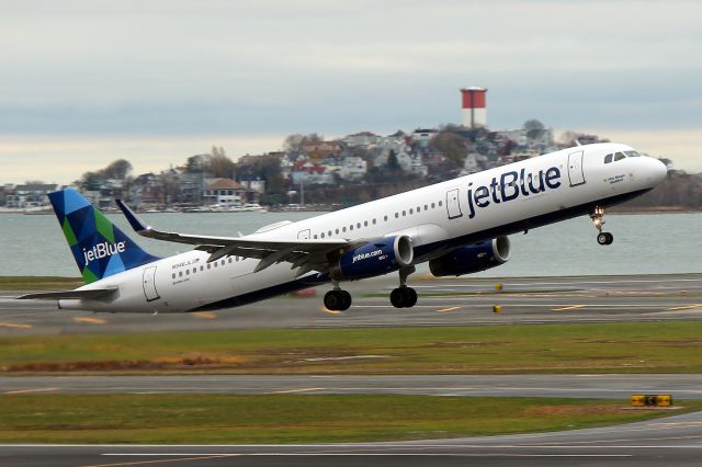 Airbus A321 (N946JL) - JBU 1833 to San Francisco lifting off of 22R