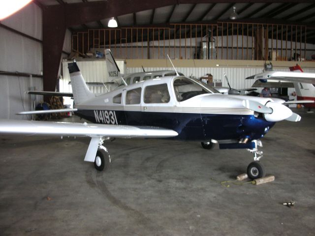 Piper Cherokee Arrow (N41931)