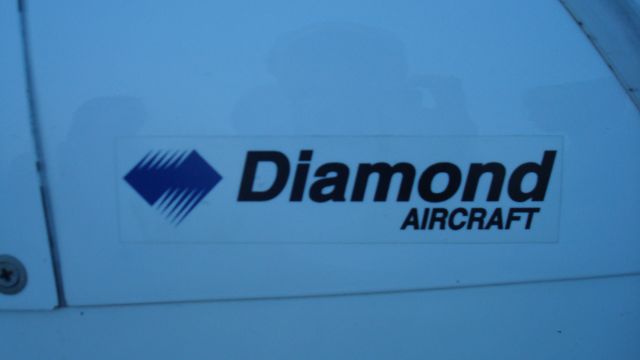 Diamond DA-20 (N409AM)