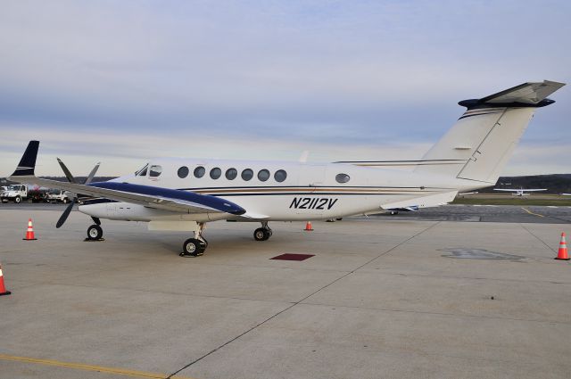 Beechcraft Super King Air 300 (N2112V) - Seen at KFDK on 12/17/2009.      a href=http://discussions.flightaware.com/profile.php?mode=viewprofile&u=269247  [ concord977 profile ]/a