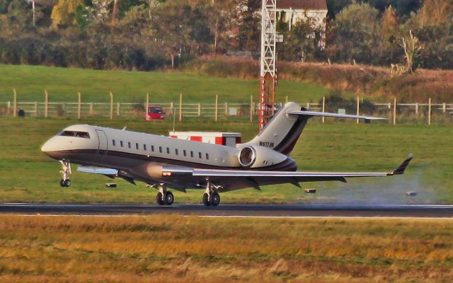 Bombardier Global 5000 (N617JN) - n617jn landing at shannon 21/10/14.