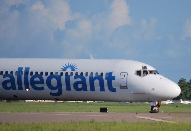 McDonnell Douglas MD-83 (N886GA) - 7/27/14