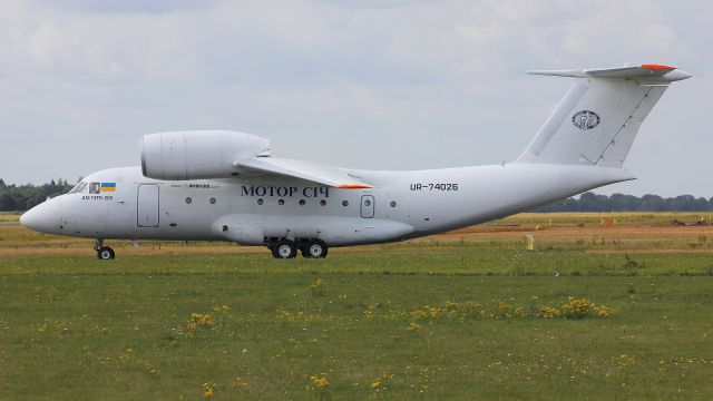 Antonov An-140 (UR-74026)