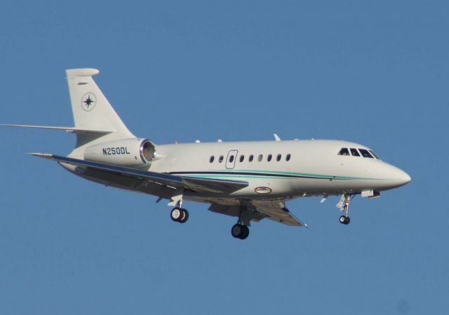 Dassault Falcon 2000 (N250DL) - Inside