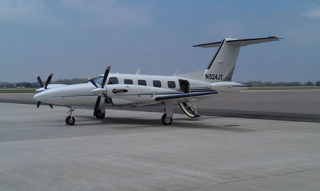 Piper Cheyenne 3 (N524JT)