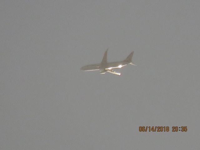 Boeing 737-800 (N946NN)