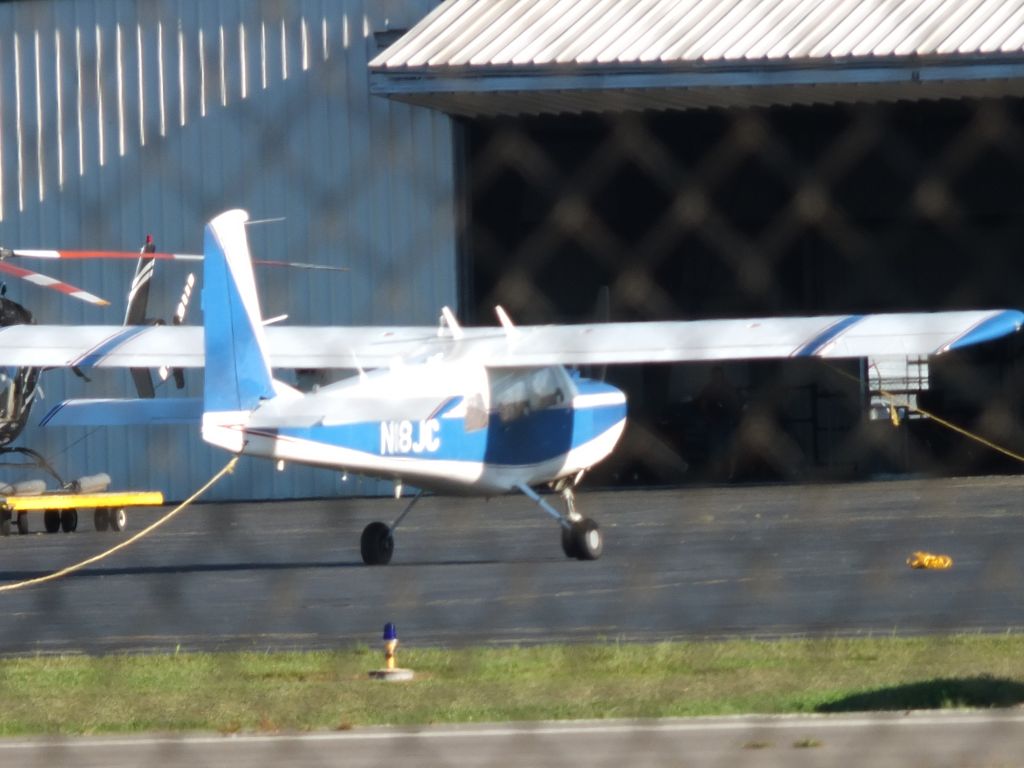 HELIO U-10 Super Courier (N18JC)