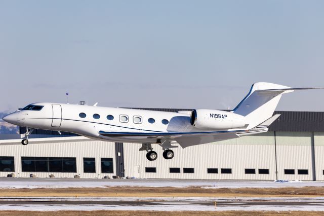 GULFSTREAM AEROSPACE G-7 Gulfstream G600 (N196AP)