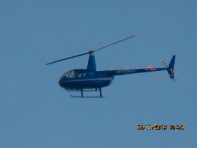 Robinson R-44 (N7094C)
