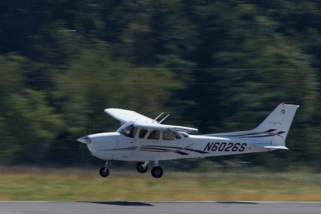 Cessna Skylane (N6026S) - Taken 10/14/16