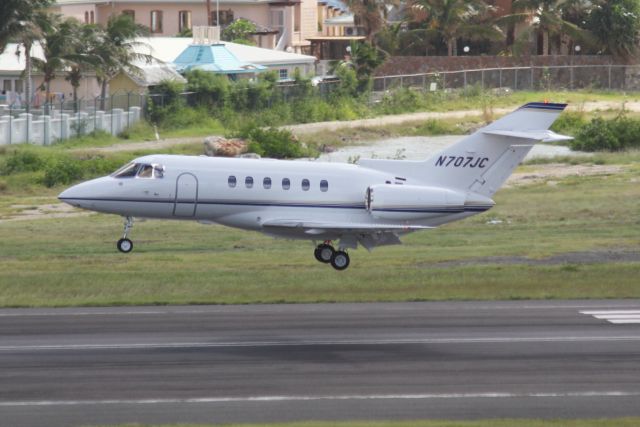 Hawker 800 (N707JC)