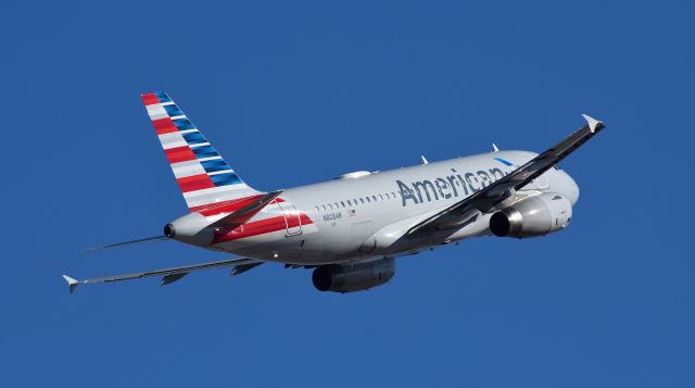 Airbus A319 (N808AW) - phoenix sky harbor international airport 05FEB25