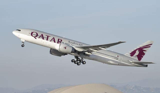 BOEING 777-200LR (A7-BBI) - Departing LAX