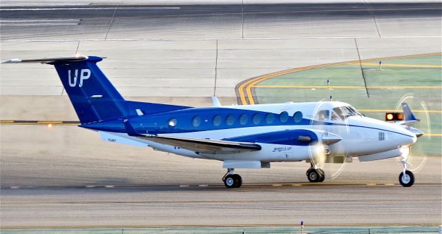 Beechcraft Super King Air 350 (N805UP)