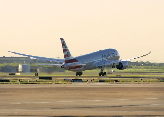 Boeing 787-8 —