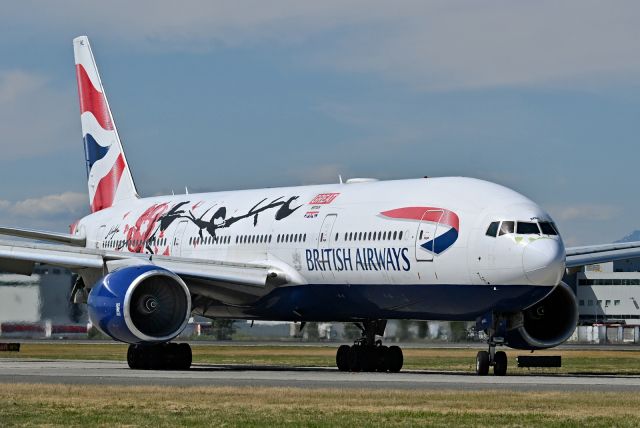 Boeing 777-200 (G-YMML)