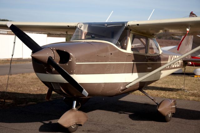 Cessna Skyhawk (N44631) - A 1968 model.