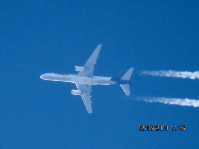 Boeing 757-200 (N970FD)