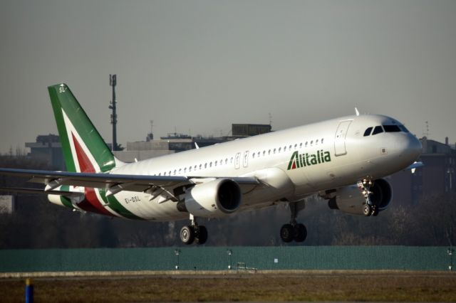 Airbus A320 (EI-DSL) - 05/02/2016