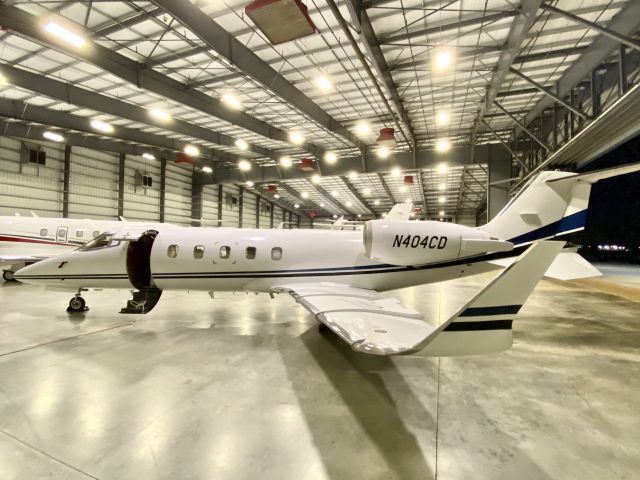 Learjet 60 (N404CD)